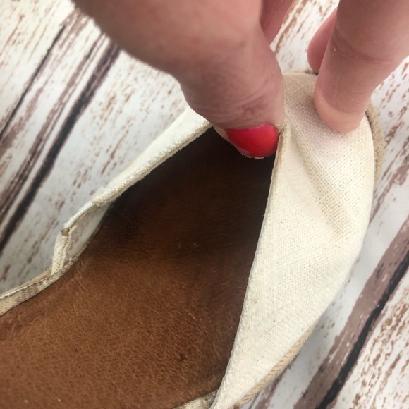 Sperry Sandals Size 6.5 - Picture 10 of 13